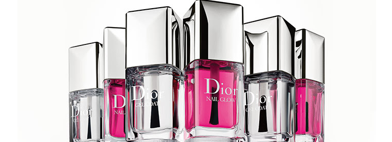 You are currently viewing DIOR : Le 1er vernis soin effet French Manucure