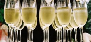 Mon expérience au bar à champagne de l’hôtel Les Bulles dans le V arrondissement de Paris