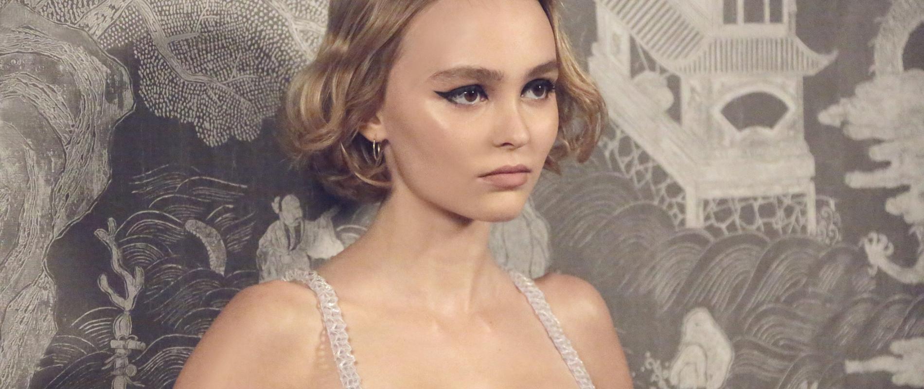 Lily-Rose Depp incarne le visage du nouveau Chanel n° 5, L’Eau
