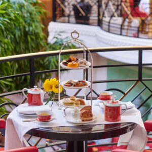 L’afternoon tea dans 5 un palace parisien