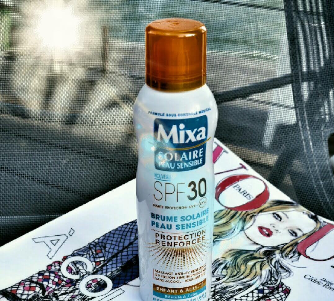 Lire la suite à propos de l’article BRUME SOLAIRE PEAU SENSIBLE SPF30 de Mixa