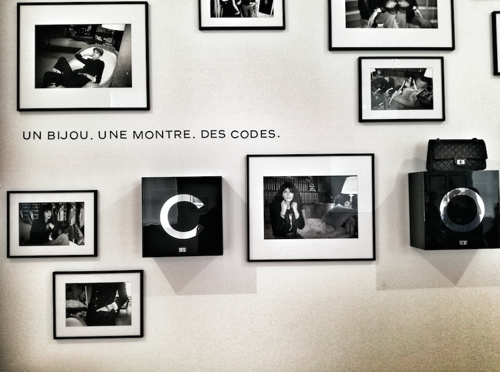 Lire la suite à propos de l’article CODE COCO : 9 FEMMES RENDENT HOMMAGE A GABRIELLE CHANEL