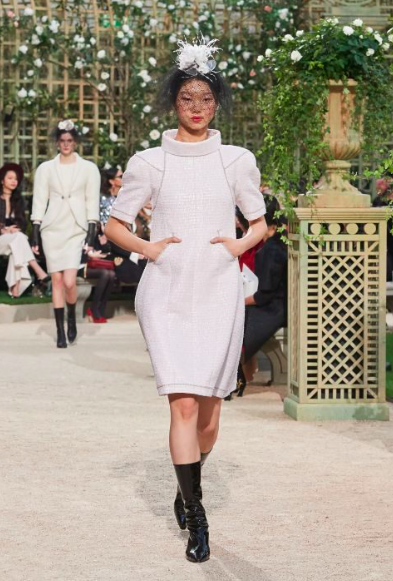 Chanel recrée le Jardin de Versailles pour son défilé haute couture printemps-été 2018