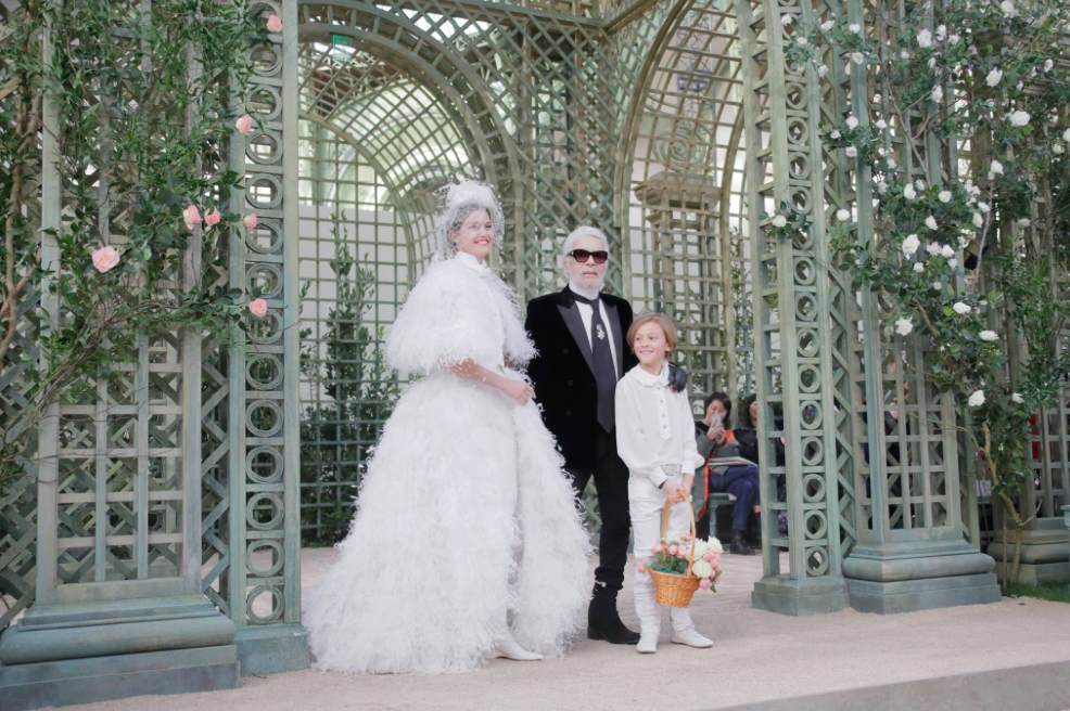 Chanel recrée le Jardin de Versailles pour son défilé haute couture printemps-été 2018