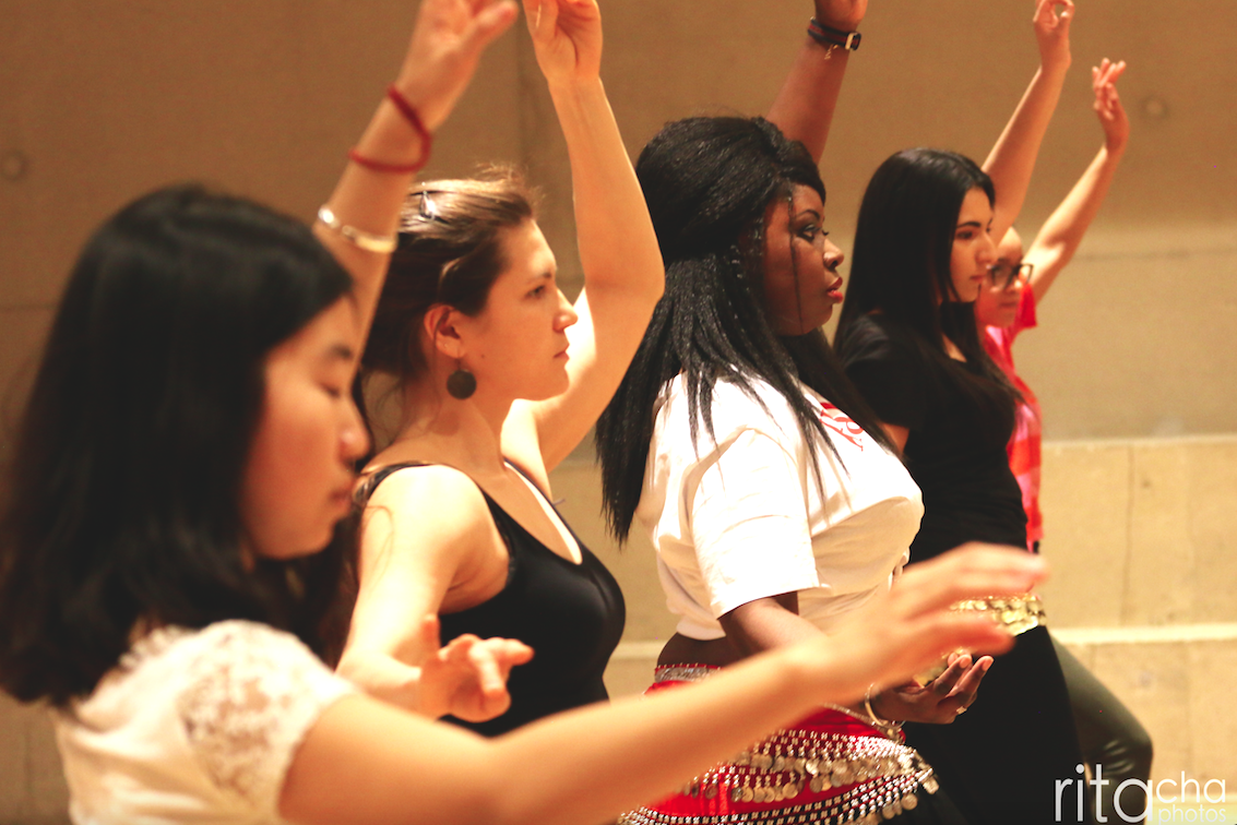 You are currently viewing Mon expérience de danse orientale avec la Compagnie de danse Mariem Gamal