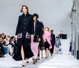 Le défilé Chanel Métiers d’art 2021-2022