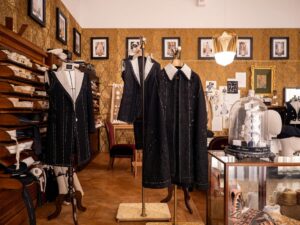 Discover the heritage, passion, and exceptional craftsmanship of Dolce&Gabbana in this unique immersive exhibition