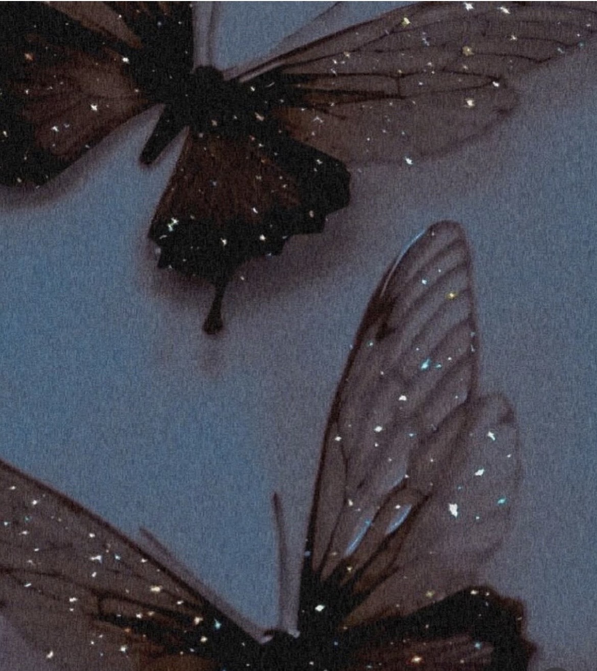 Et si Juin était une invitation à ralentir ? Cette pleine saison te murmure peut-être déjà des choses… Dans le dernier article du blog, je te parle des énergies du mois & je t’offre un rituel simple pour t’aligner.